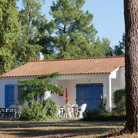 Hôtel ULVF Les Hibiscus à Saint-Jean-de-Monts Extérieur photo