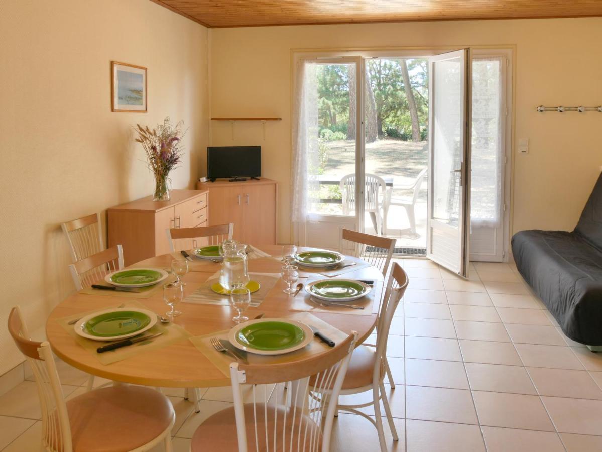 Hôtel ULVF Les Hibiscus à Saint-Jean-de-Monts Extérieur photo